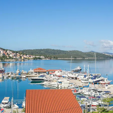 Apartman Seaside With A Swimming Pool Okrug Gornji, Ciovo - 11374 Trogir
