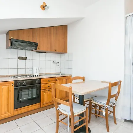 Seaside With A Swimming Pool Okrug Gornji, Ciovo - 11374 Trogir
