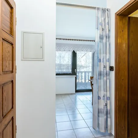 Seaside With A Swimming Pool Okrug Gornji, Ciovo - 11374 Appartement Trogir