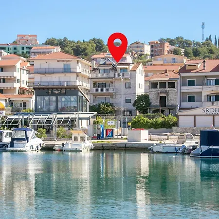 Seaside With A Swimming Pool Okrug Gornji, Ciovo - 11374 * Trogir