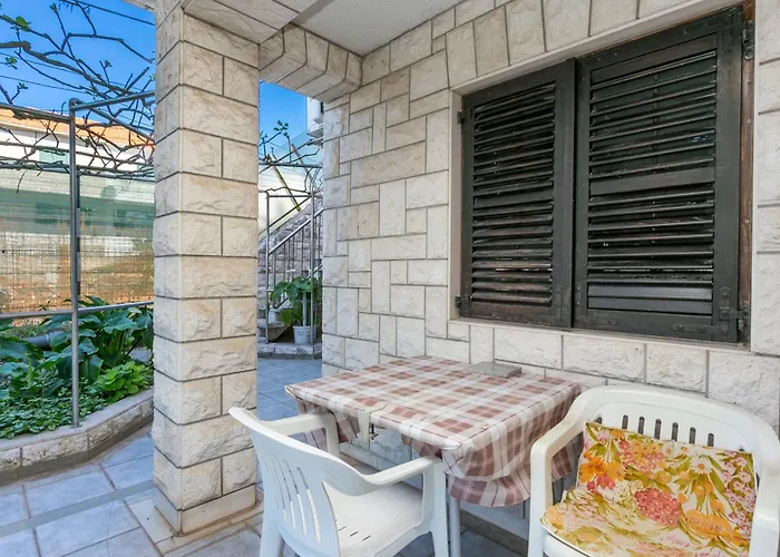 Seaside With A Swimming Pool Okrug Gornji, Ciovo - 11374 Apartment Trogir