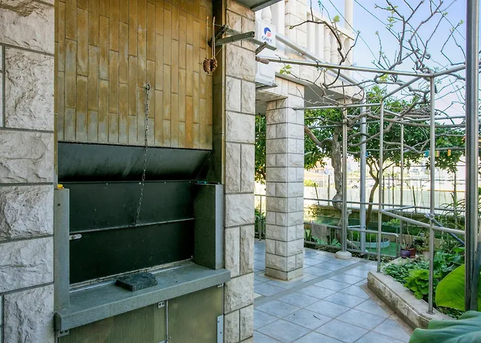 Apartment Seaside With A Swimming Pool Okrug Gornji, Ciovo - 11374
