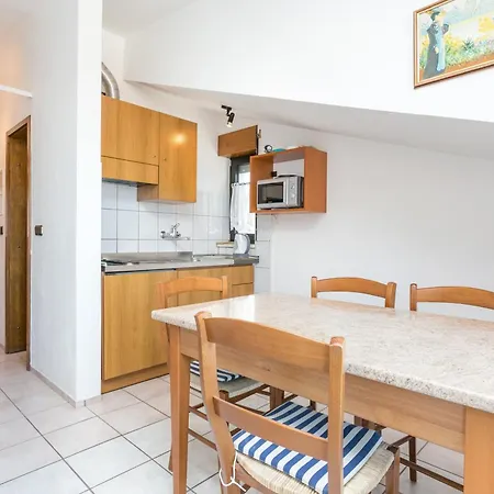Apartament Seaside With A Swimming Pool Okrug Gornji, Ciovo - 11374