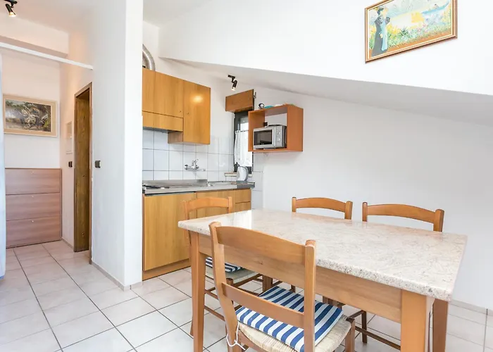 Apartament Seaside With A Swimming Pool Okrug Gornji, Ciovo - 11374