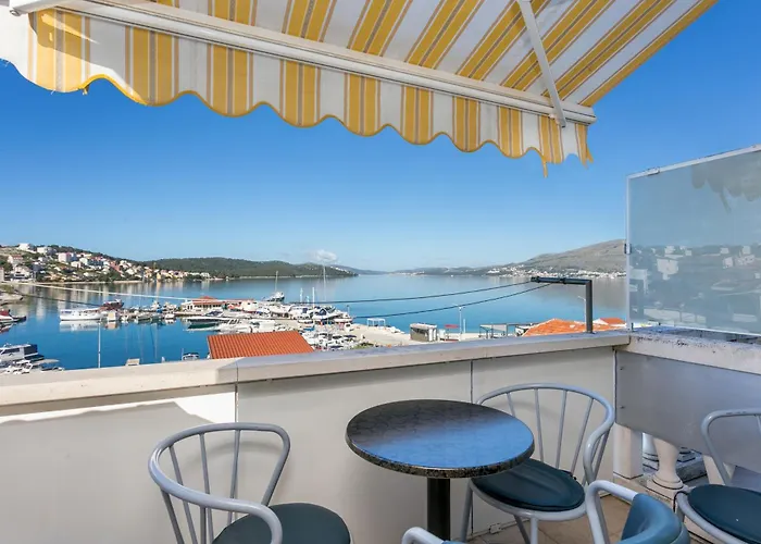 Apartament Seaside With A Swimming Pool Okrug Gornji, Ciovo - 11374 *