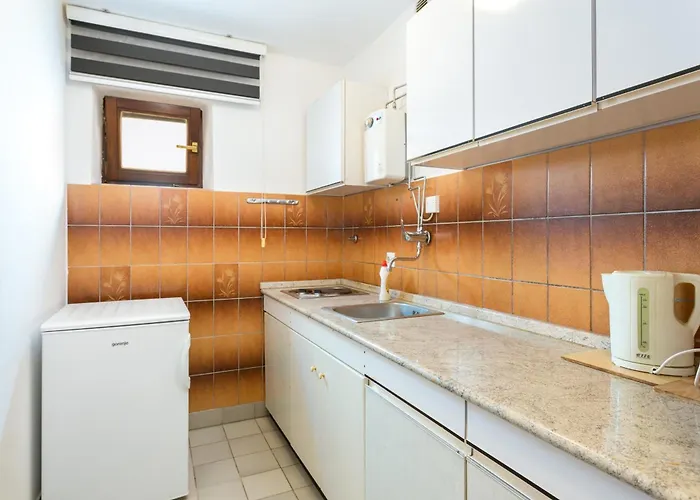 Seaside With A Swimming Pool Okrug Gornji, Ciovo - 11374 Apartament *